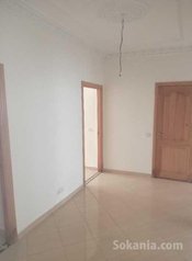 Bureau 142m2 à abdelmoumen