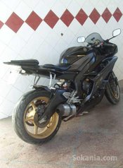 Yamaha r6 black gold