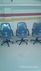 Tables de rÉunion / armoires / chaises