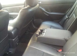 Avensis D4D 1Main cuir toutes options état parfait