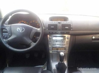 Avensis D4D 1Main cuir toutes options état parfait
