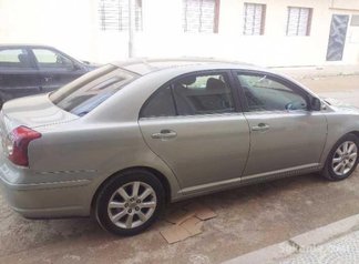 Avensis D4D 1Main cuir toutes options état parfait