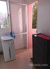 Appartement bien équipé au 1 er étage sécurisé