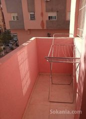 Appartement bien équipé au 1 er étage sécurisé