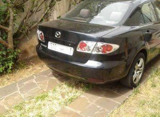 Mazda 6 noire modele 2003