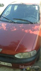 Voiture siena modele 1999