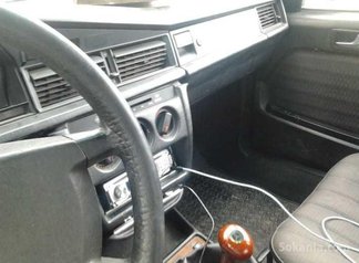 Mercedes 190