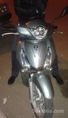 Avendre sh robot 125i gris 2014