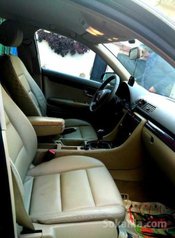 Audi a4 diesel 2l 8cv manuel cuire 2007
